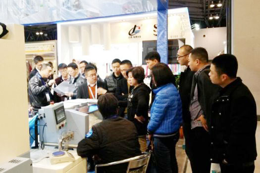 Bealead Down-Filling Machine 106 B Made Debut in Shanghai World Expo Exhibition & Convention Center!