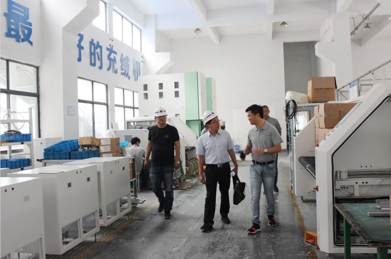 Lianling Intelligence has welcomed the goup of Town Mayor of Shang Lake to have investigation.
